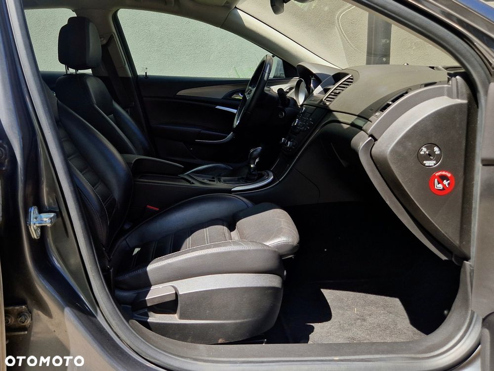 Opel Insignia - 8