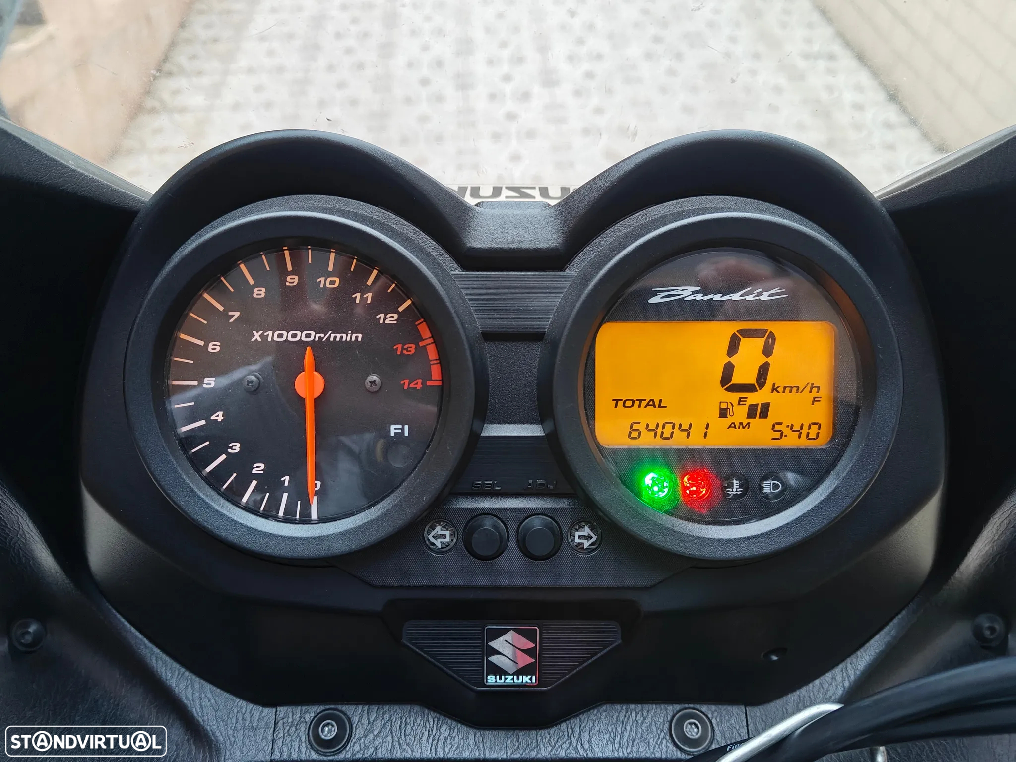 Suzuki Bandit S - 13