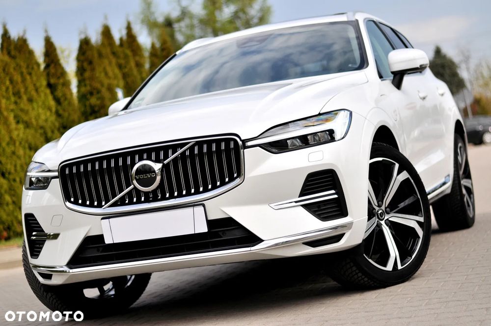 Volvo XC 60 T6 AWD Recharge Geartronic Inscription - 4