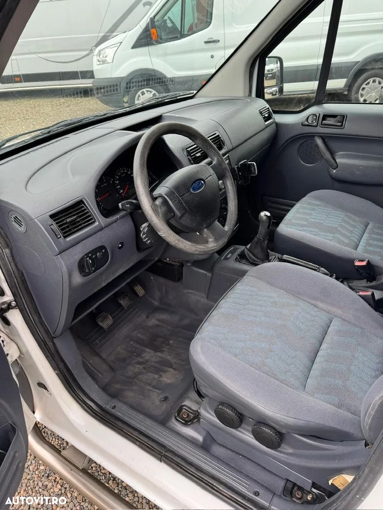 Ford CONECT - 13