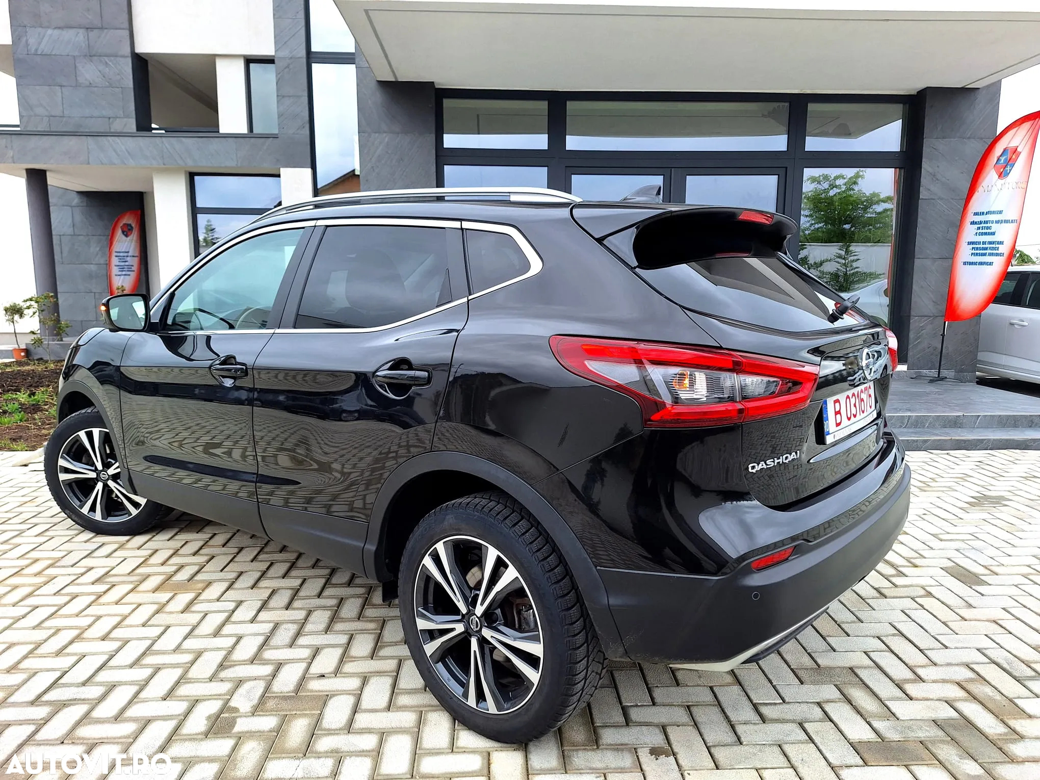 Nissan Qashqai 1.3 DIG-T N-CONNECTA - 9