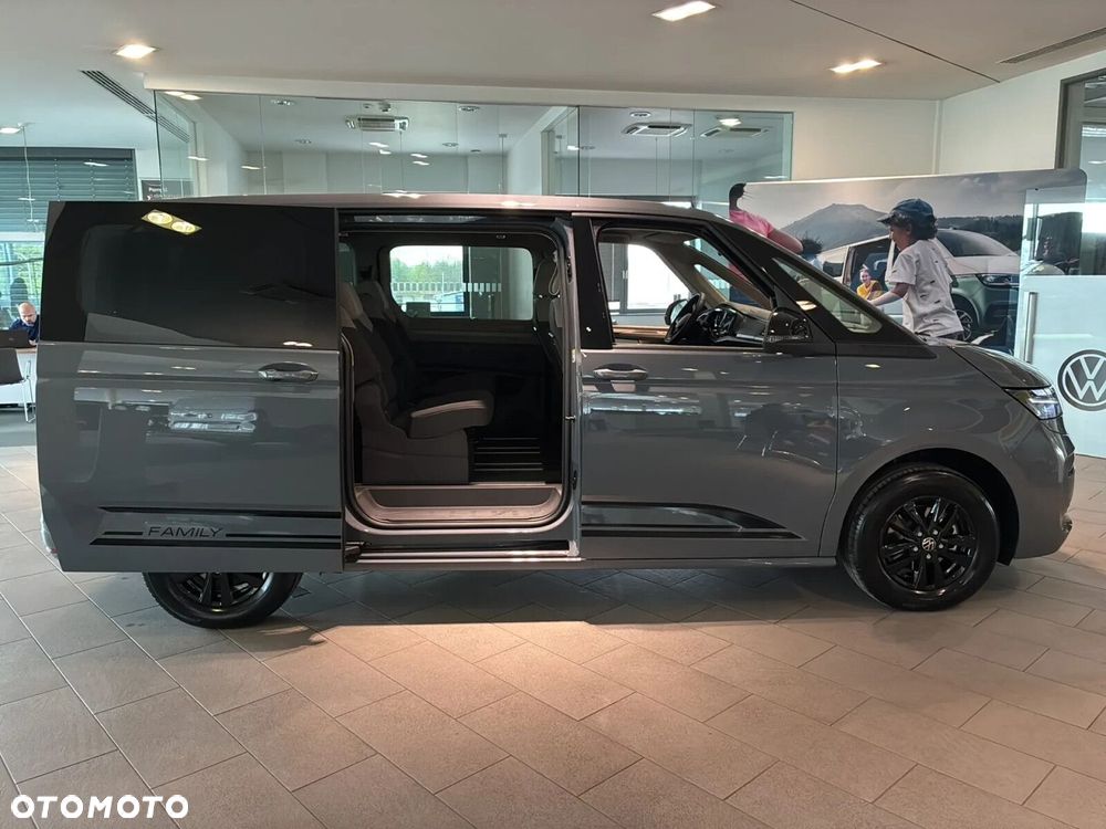 Volkswagen Multivan - 10