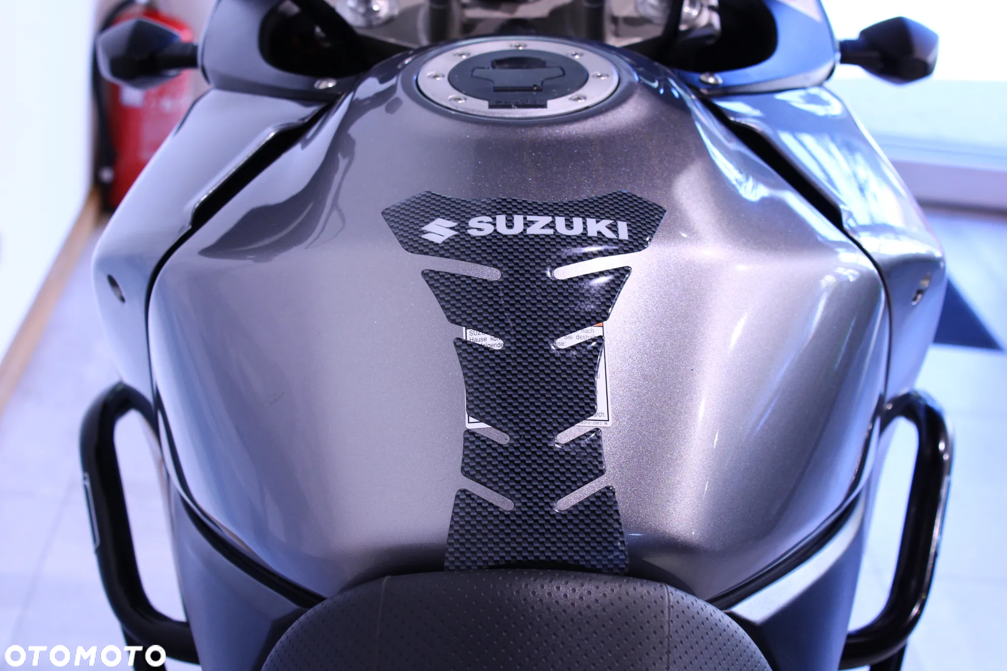 Suzuki DL - 11