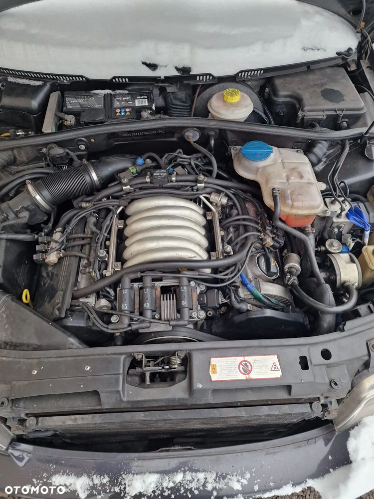 Audi A4 Limousine 2.4 - 5