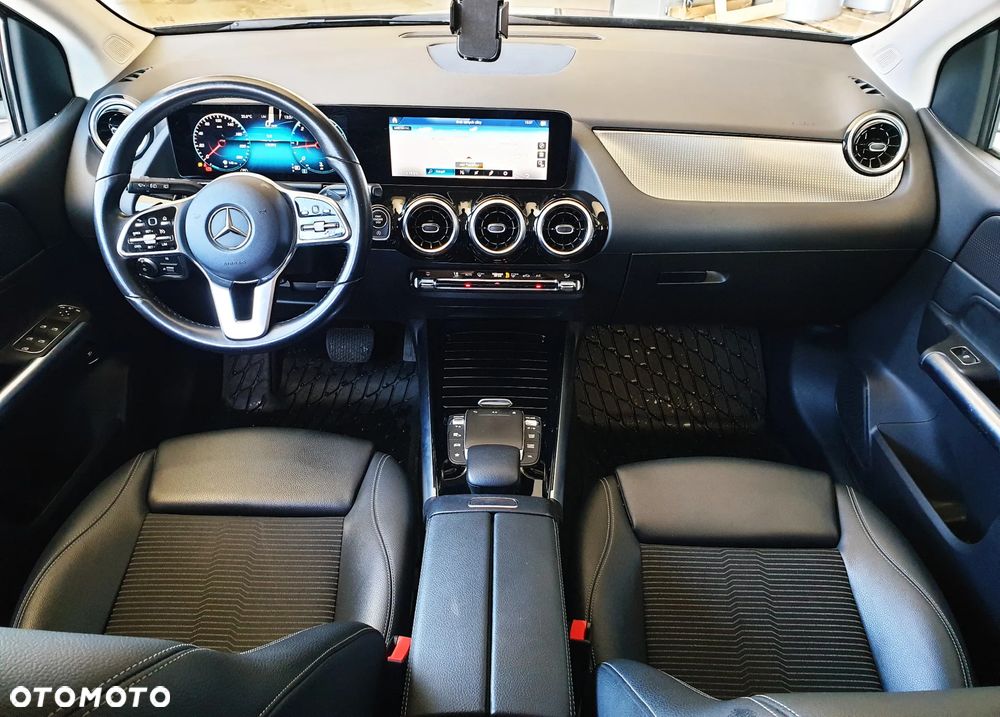 Mercedes-Benz Klasa B 180 d Progressive 8G-DCT - 9