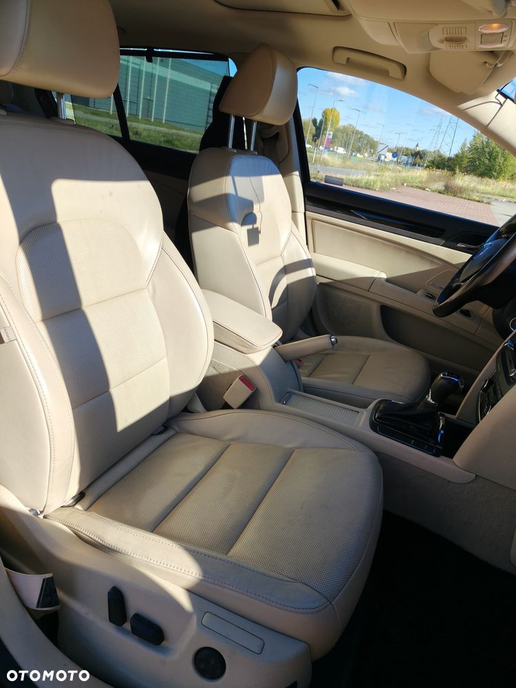 Skoda Superb 3.6 FSI 4x4 L&K DSG - 11