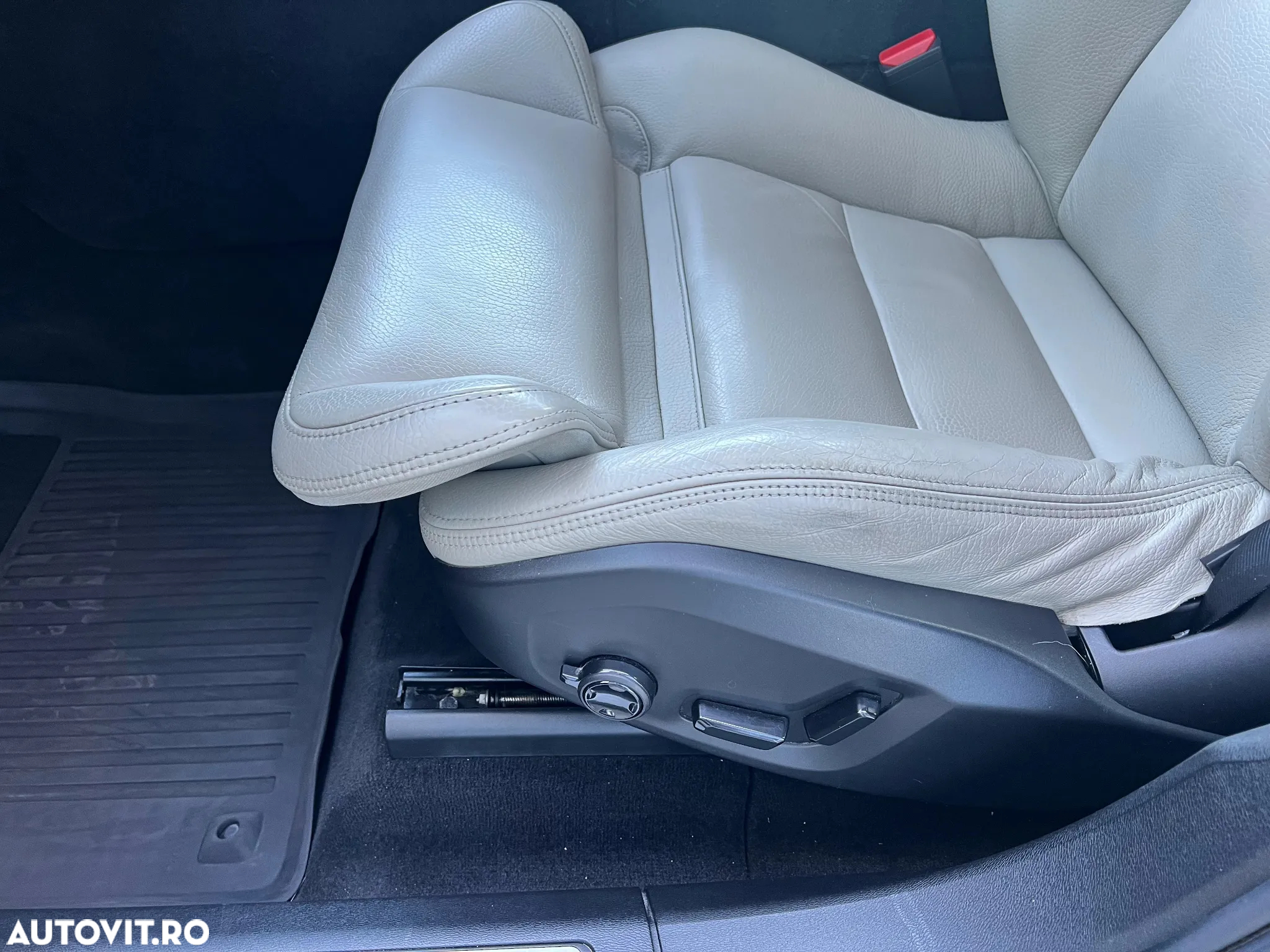 Volvo XC 60 Recharge T8 Twin Engine eAWD Inscription - 13