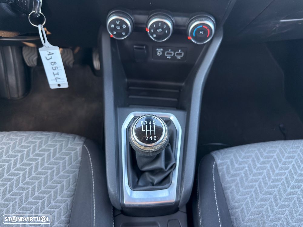 Renault Clio - 21