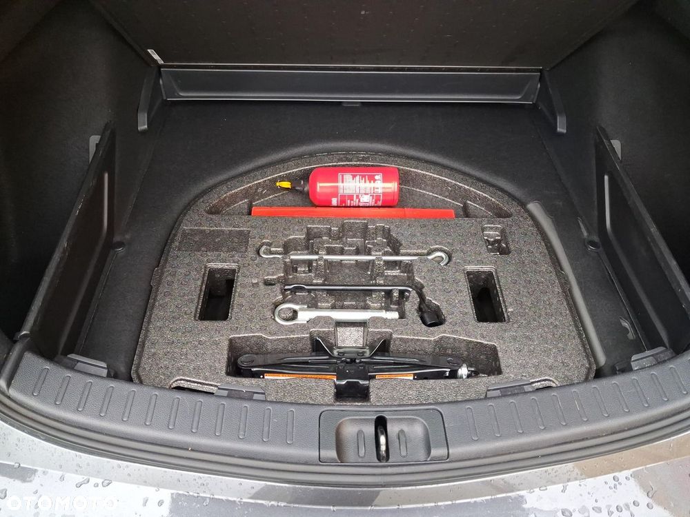 Toyota Corolla 1.8 Hybrid Comfort - 15