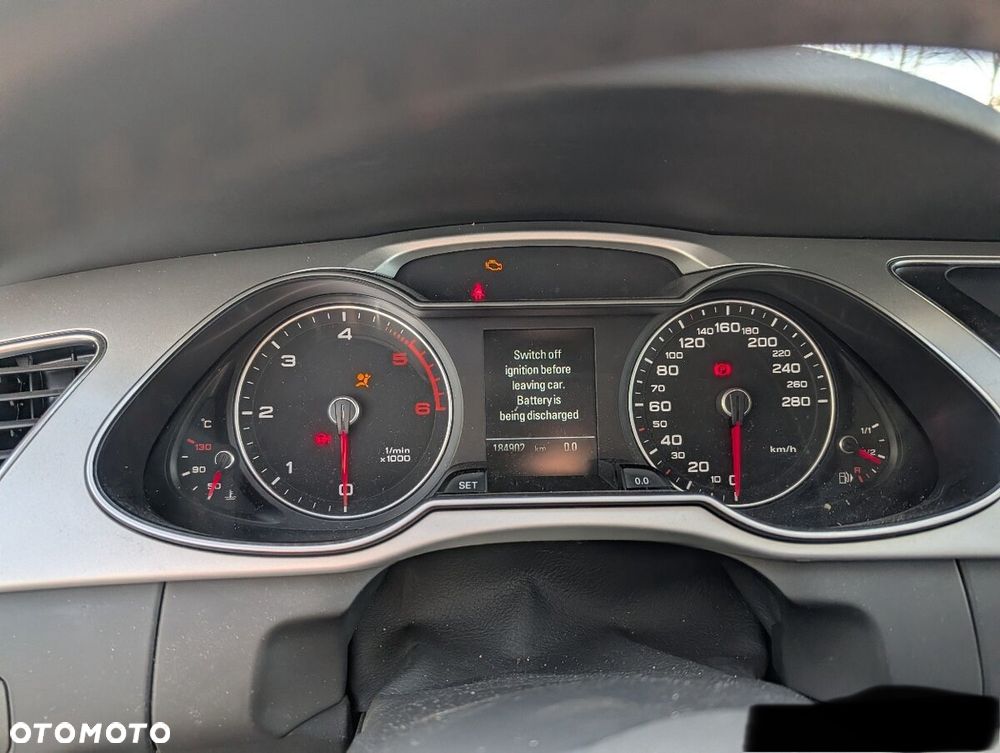 Audi A4 Avant - 4