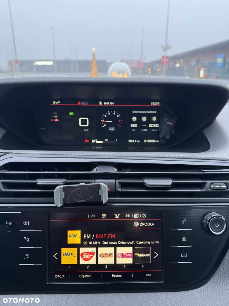 Citroën C4 Picasso - 19