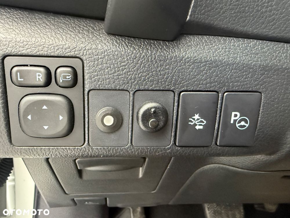 Toyota Auris Hybrid 135 Prestige - 19