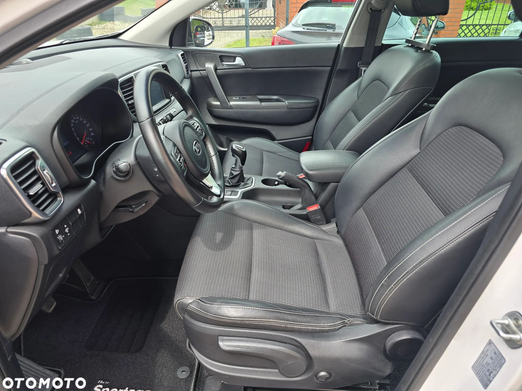 Kia Sportage 1.7 CRDI Business Line L 2WD - 8
