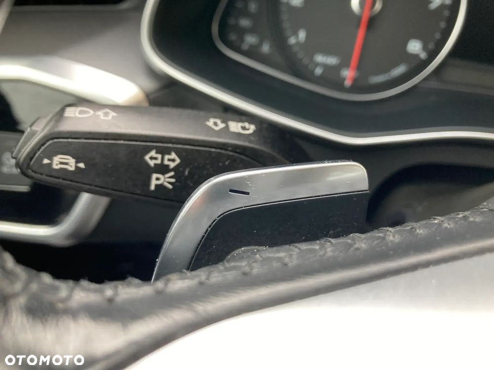 Audi A6 Avant 45 TFSI mHEV S tronic - 12