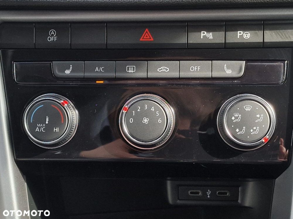 Volkswagen T-Roc 1.0 TSI Life - 26