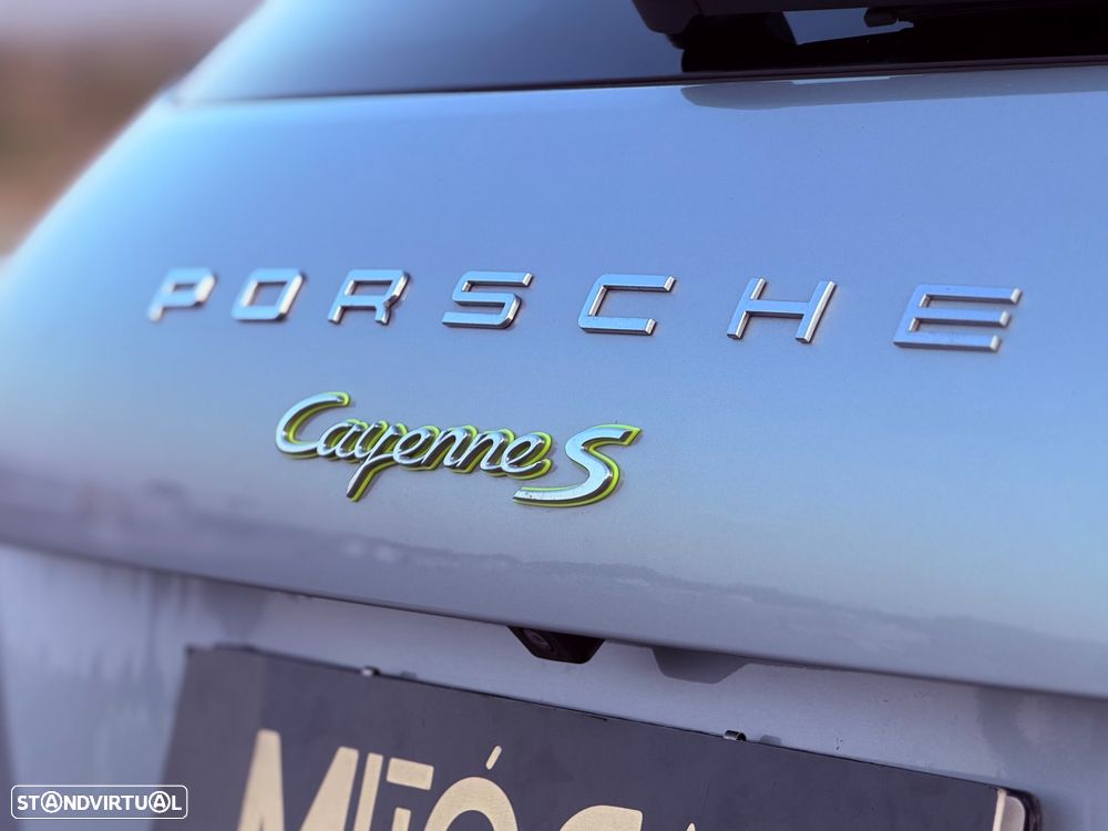 Porsche Cayenne S - 18