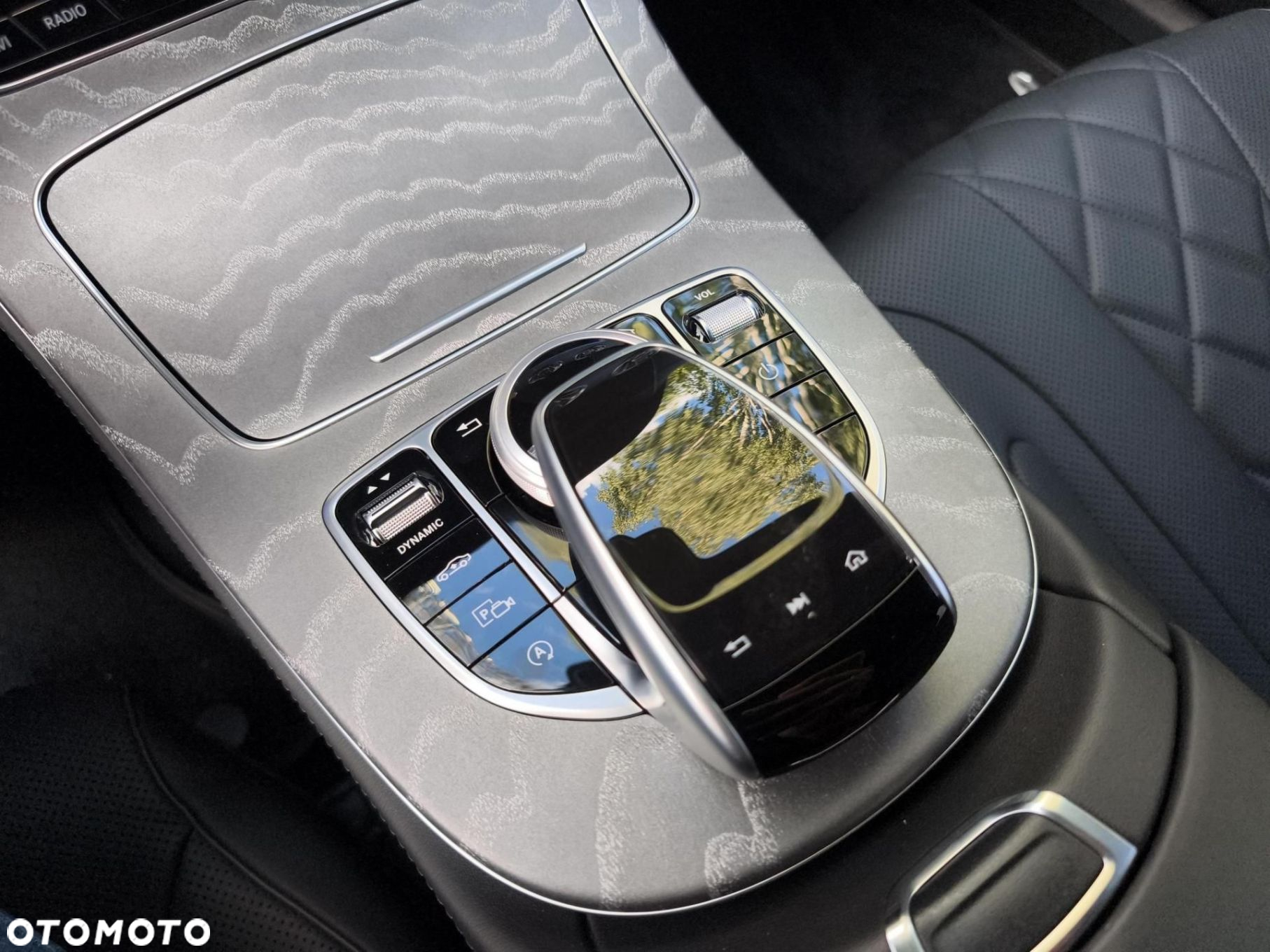 Mercedes-Benz CLS - 18