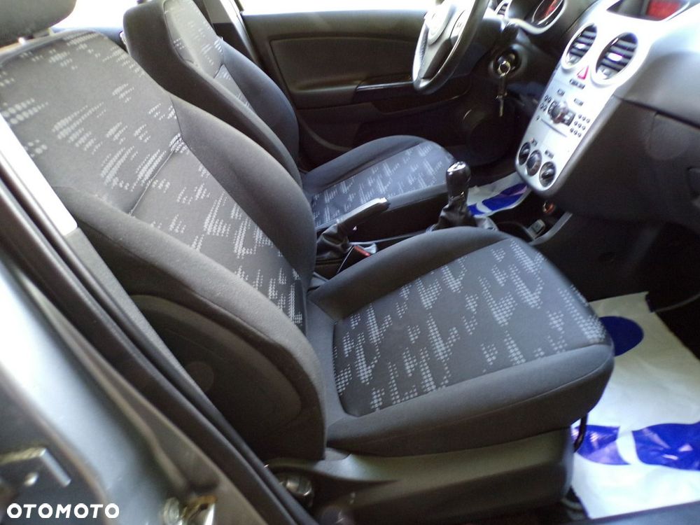 Opel Corsa - 20