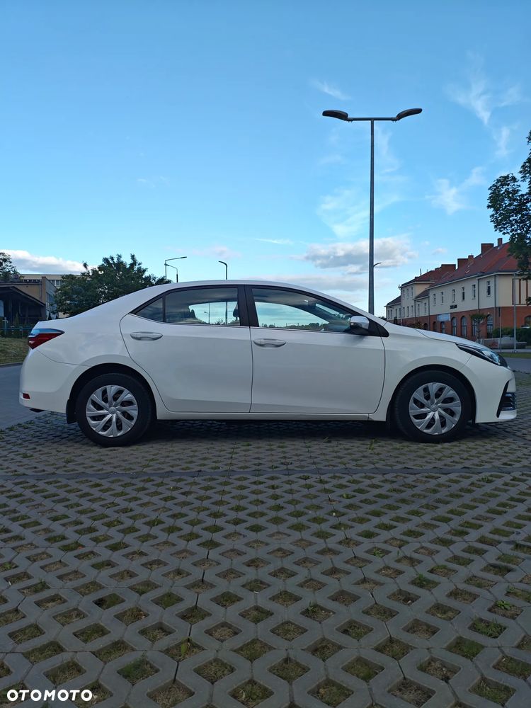 Toyota Corolla 1.4 D-4D Comfort - 3