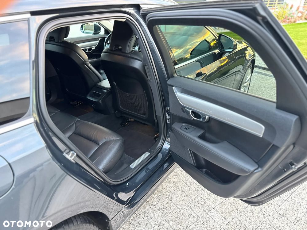 Volvo V90 - 35