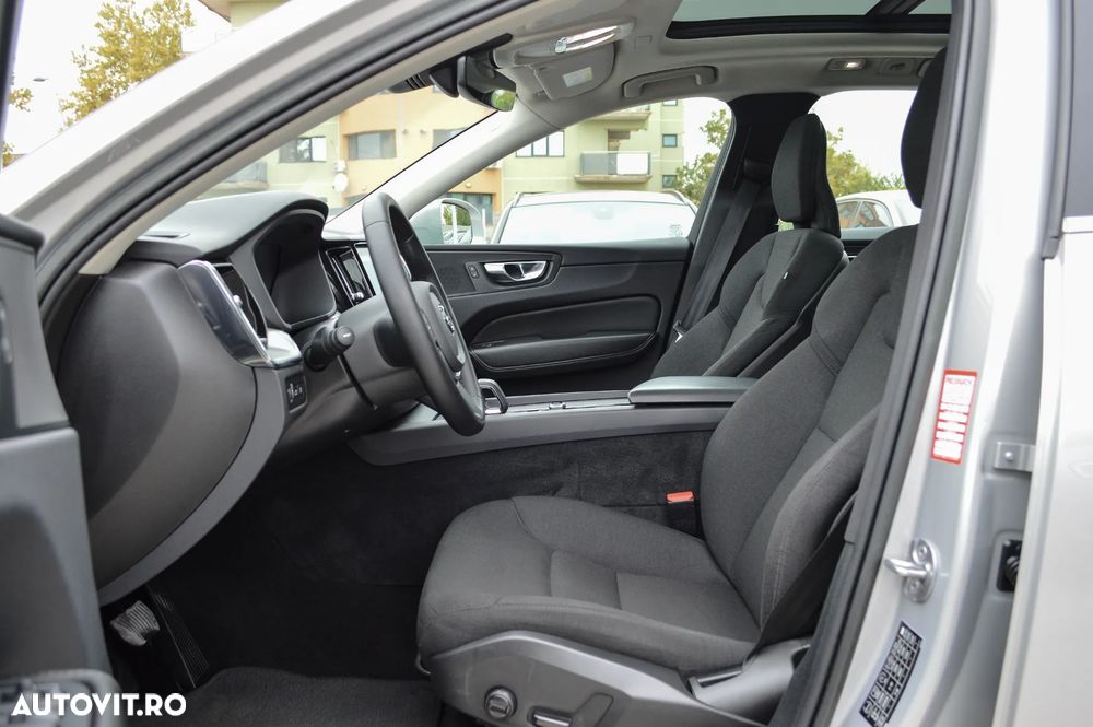 Volvo XC 60 T6 AWD Recharge Geartronic Inscription - 17