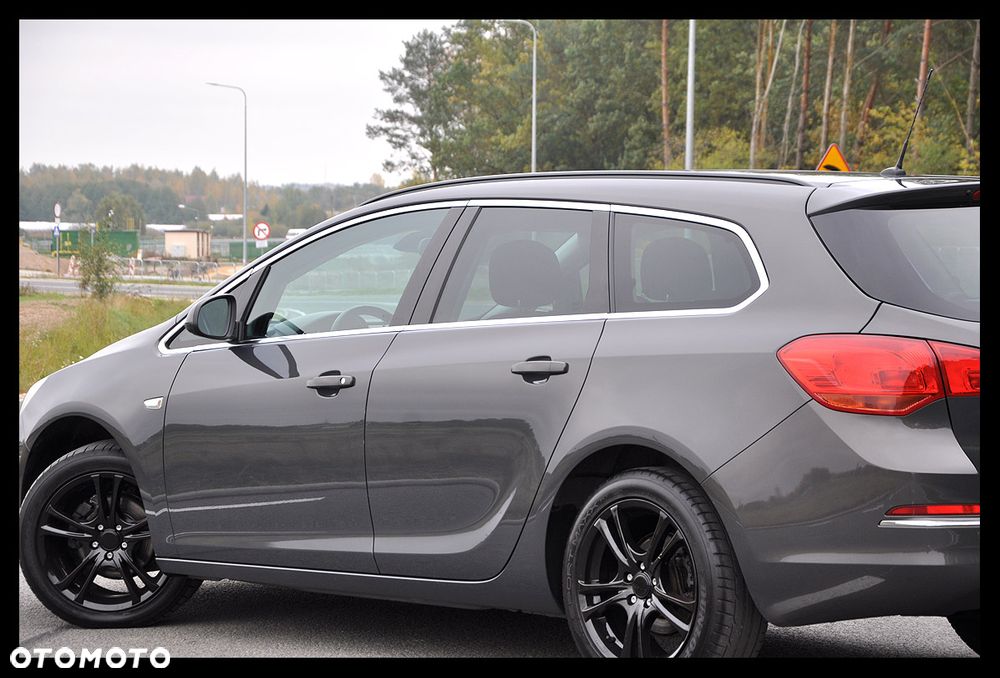 Opel Astra 1.4 Turbo Color Edition - 11