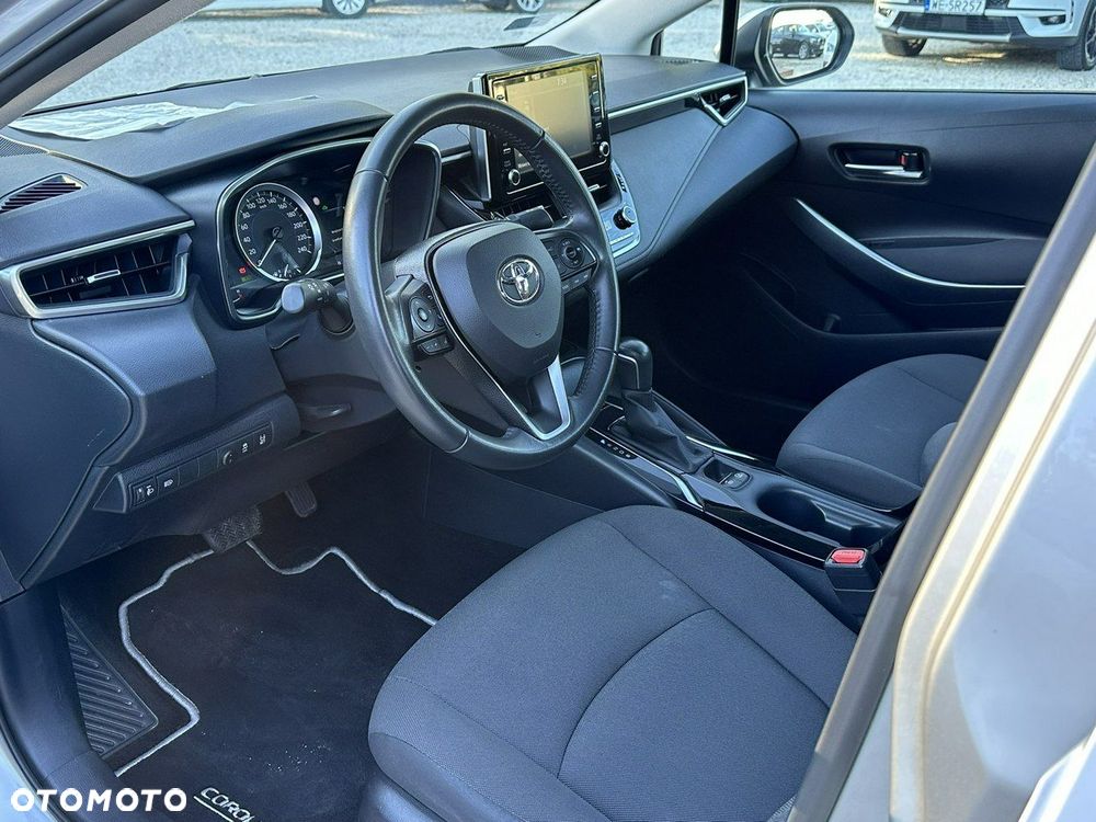 Toyota Corolla - 12
