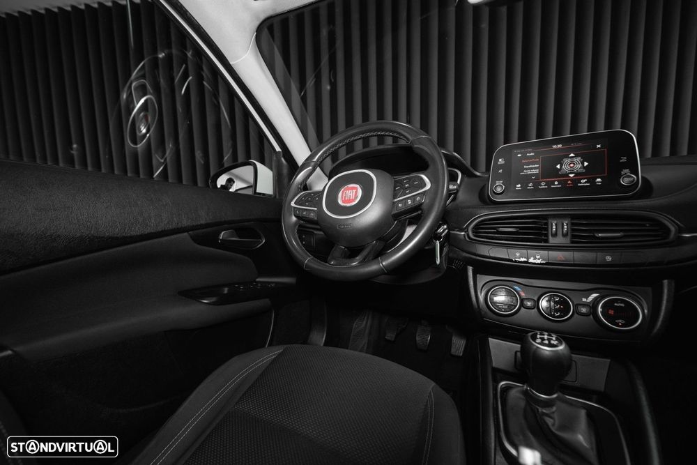 Fiat Tipo Station Wagon 1.3 M-Jet Lounge - 14