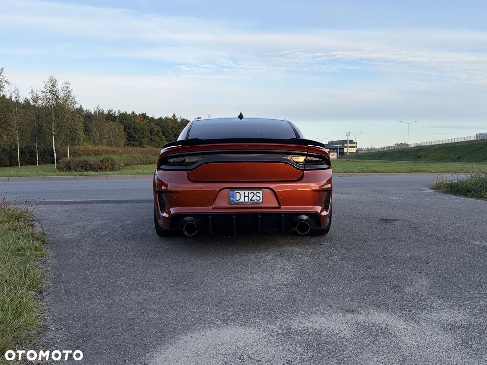 Dodge Charger 6.4 Scat Pack Widebody - 8