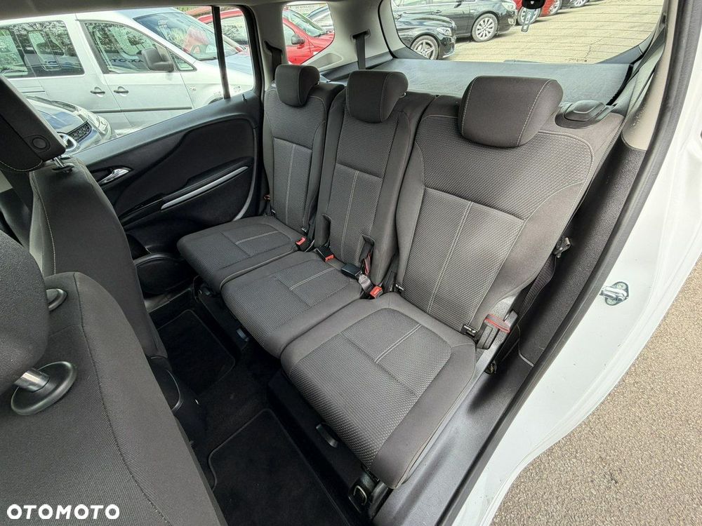 Opel Zafira - 28