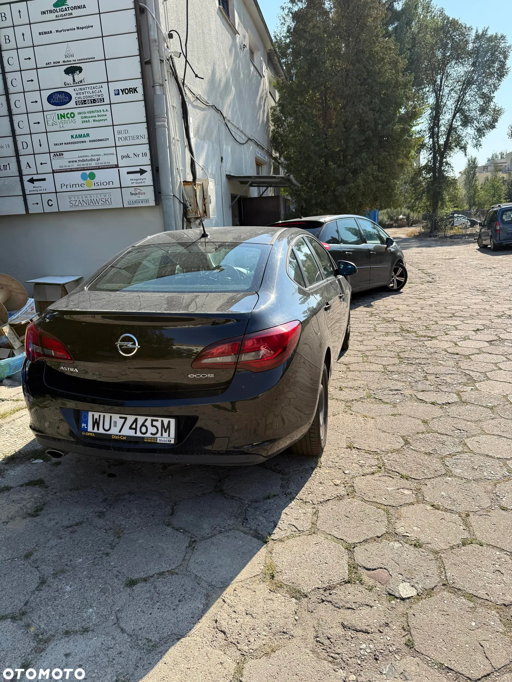 Opel Astra IV 1.4 T Business EU6 - 3