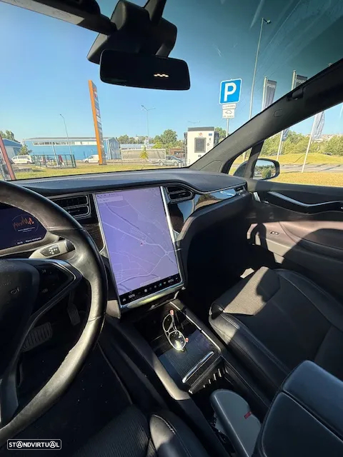 Tesla Model X 100D AWD - 31