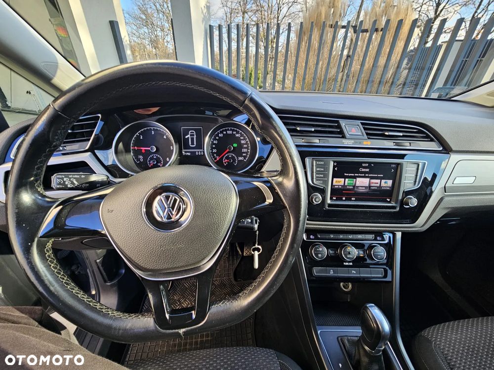 Volkswagen Touran 2.0 TDI BMT Comfortline DSG - 21