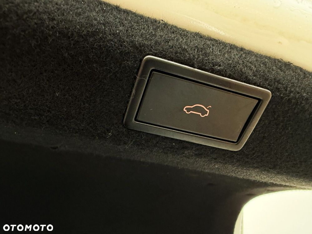 Skoda Superb 2.0 TDI SCR Style DSG - 12