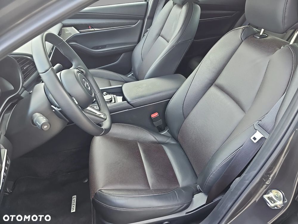 Mazda 3 2.0 mHEV Takumi - 11