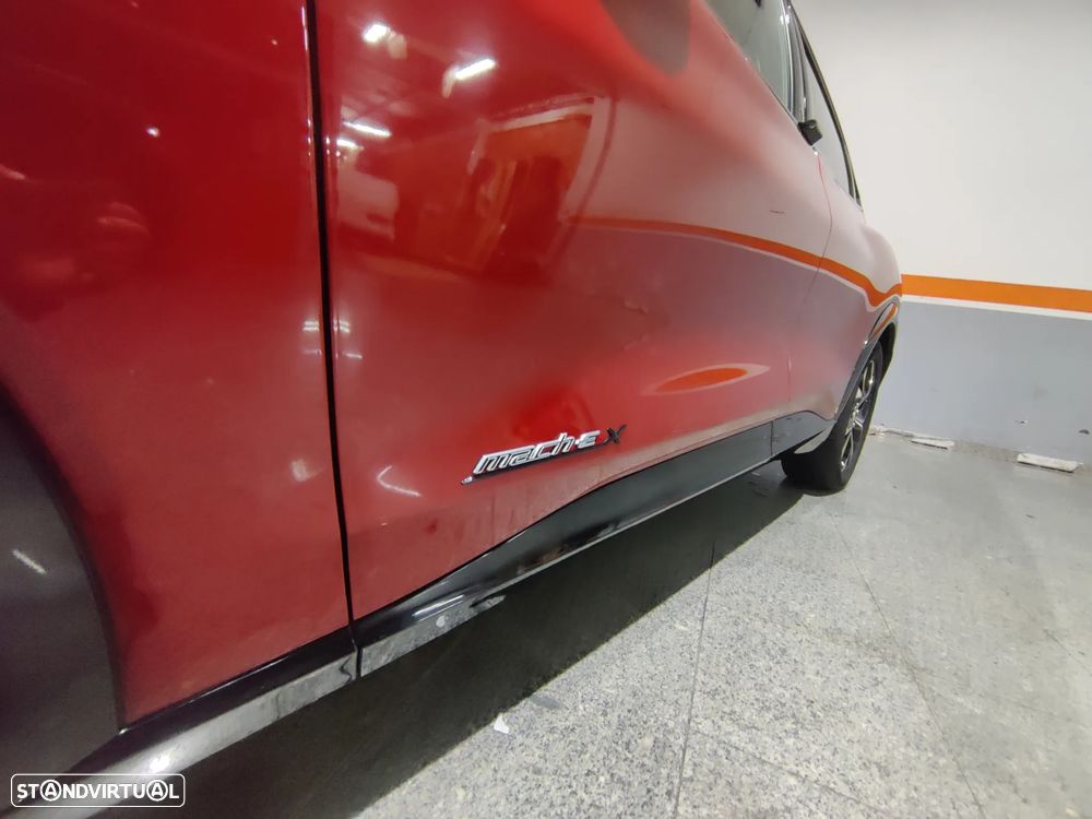 Ford Mustang Mach-E Alargada - 4