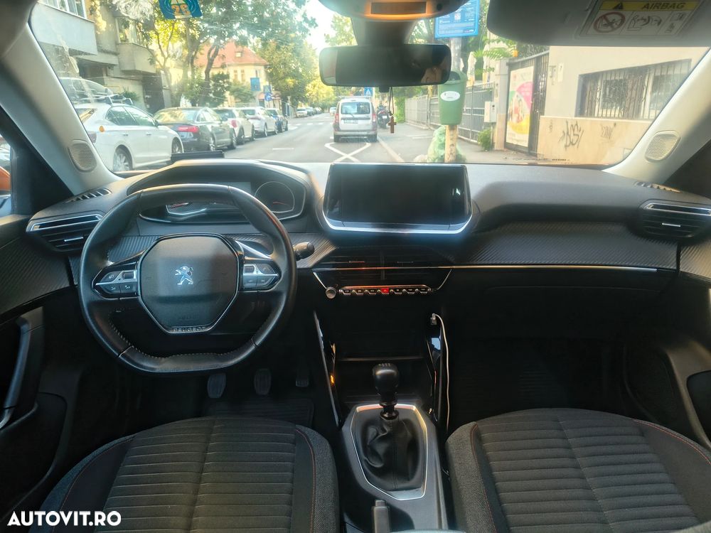 Peugeot 2008 1.2 L PureTech STT Active - 4