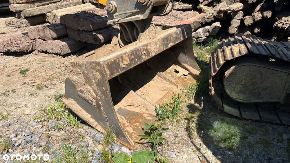 JCB Js 220 - 26