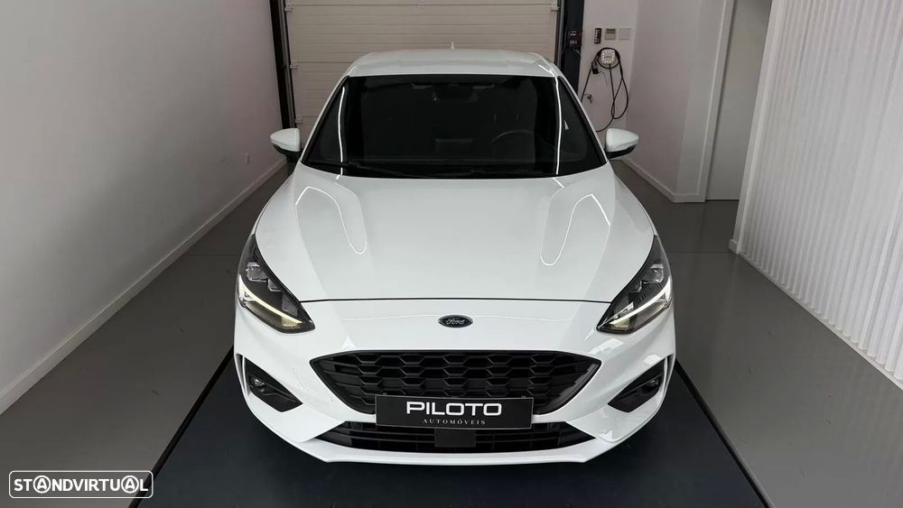 Ford Focus 1.0 EcoBoost S&S ST-LINE STYLE - 4