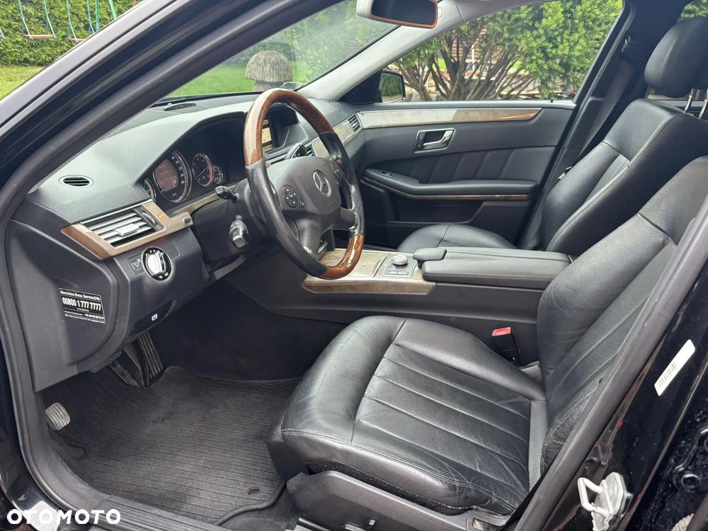 Mercedes-Benz Klasa E 350 CDI BlueEff - 14