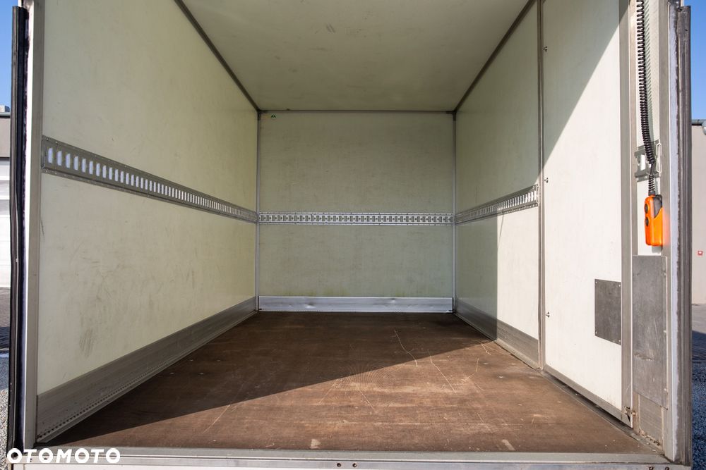Volkswagen Crafter 177KM 8ep KONTENER + WINDA dHollandia 750kg + DRZWI BOCZNE - 6