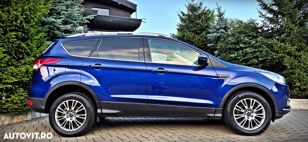 Ford Kuga 2.0 TDCi 4WD Powershift Titanium - 6