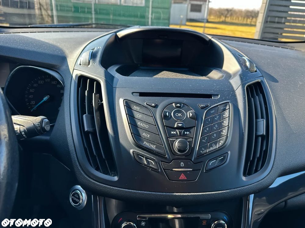 Ford Kuga 2.0 TDCi 4x4 Titanium - 38
