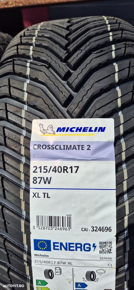 215 40 17 Michelin Allseason - 5