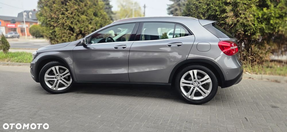 Mercedes-Benz GLA 250 7G-DCT StreetStyle - 8