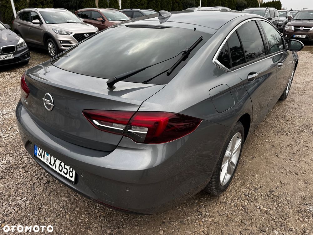 Opel Insignia 1.5 T Enjoy S&S - 11