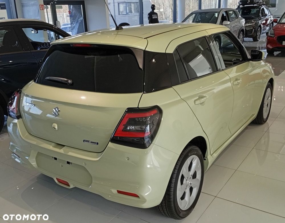 Suzuki Swift - 4