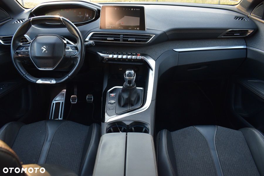 Peugeot 3008 PureTech 130 Stop & Start GPF Allure Business-Paket - 5