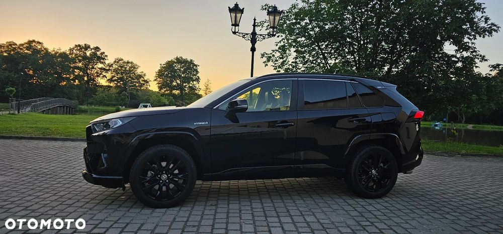 Toyota RAV4 2.5 Hybrid Black Edition by JBL 4x4 - 12