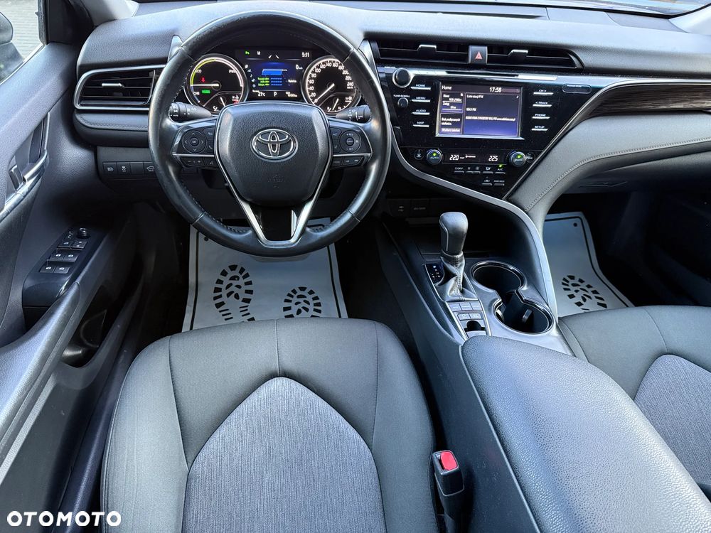 Toyota Camry 2.5 Hybrid Comfort CVT - 4